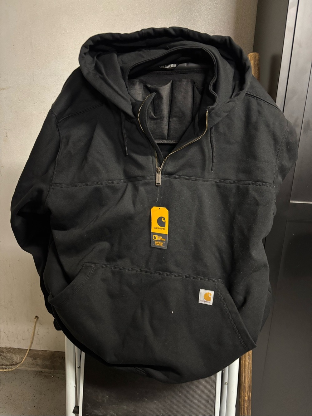 Carhartt Men’s Black Zip-Up Hooded Sweatshirt